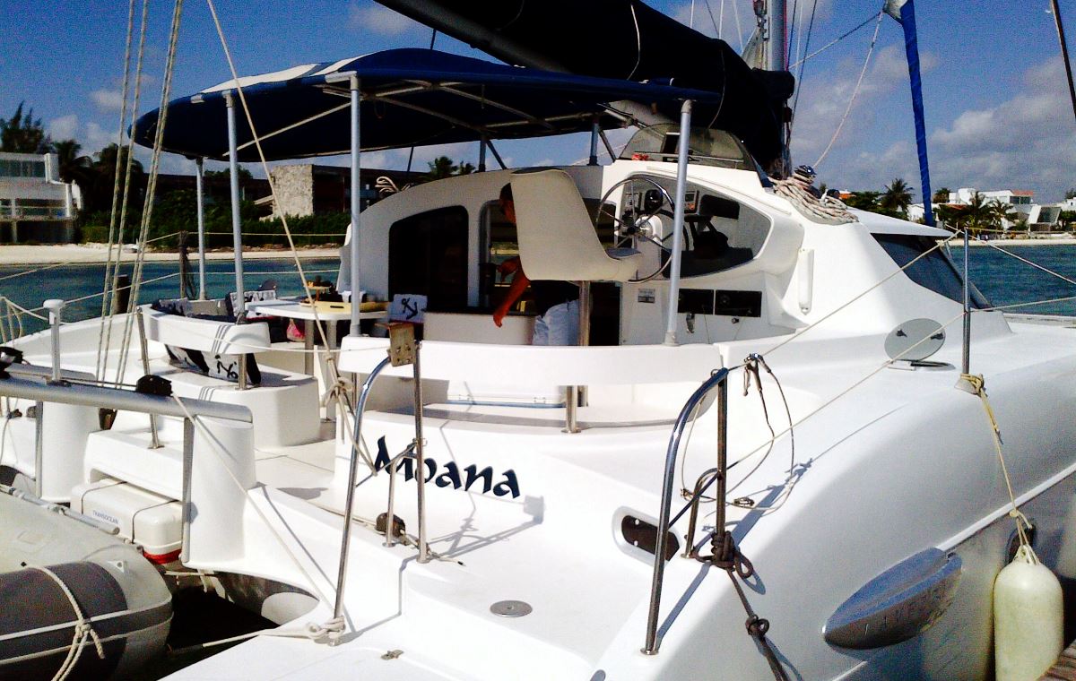 Cancun Sailing tours to Isla Mujeres